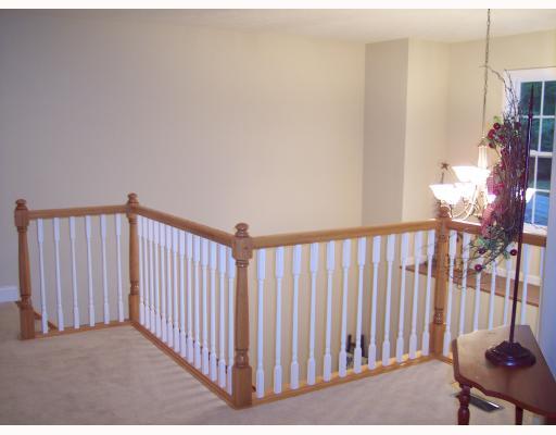 605 Bucktown Road Irwin, PA 15642 - Photo 12 of 18 Other. Upstairs foyer