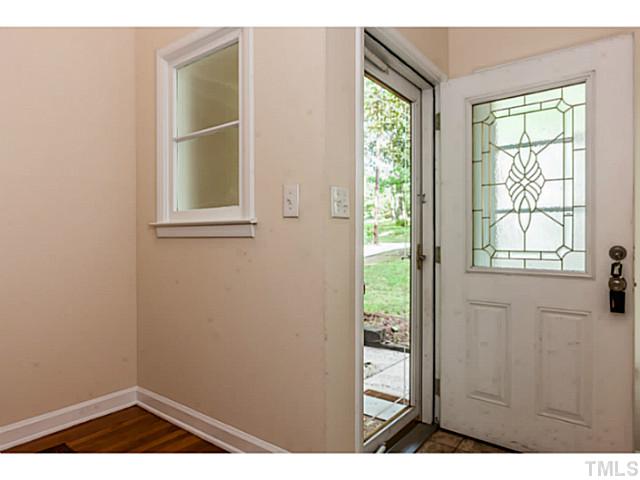 1731 Euclid Road Durham, NC 27713 - Photo 4 of 25 a picture of window