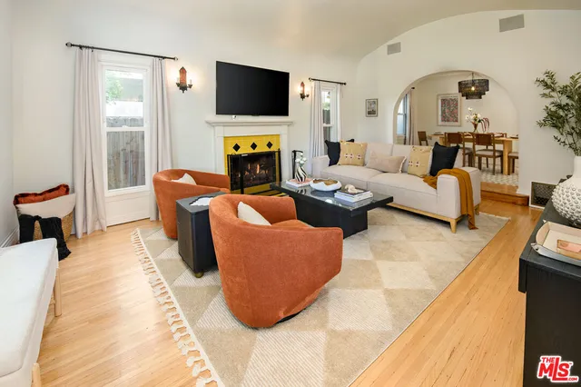 $1,750,000 | 502 North Gardner Street, Los Angeles, CA 90036
