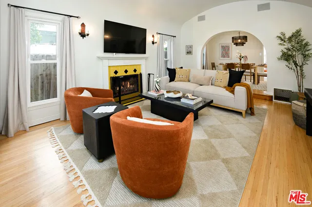 $1,750,000 | 502 North Gardner Street, Los Angeles, CA 90036