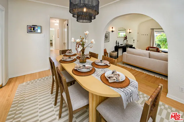 $1,750,000 | 502 North Gardner Street, Los Angeles, CA 90036