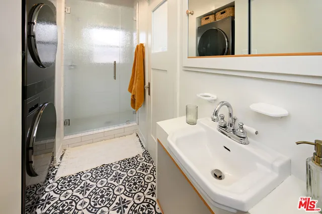 $1,750,000 | 502 North Gardner Street, Los Angeles, CA 90036