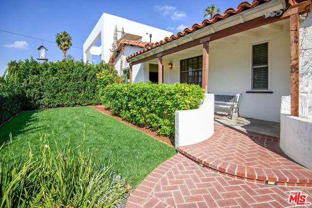 $1,750,000 | 502 North Gardner Street, Los Angeles, CA 90036