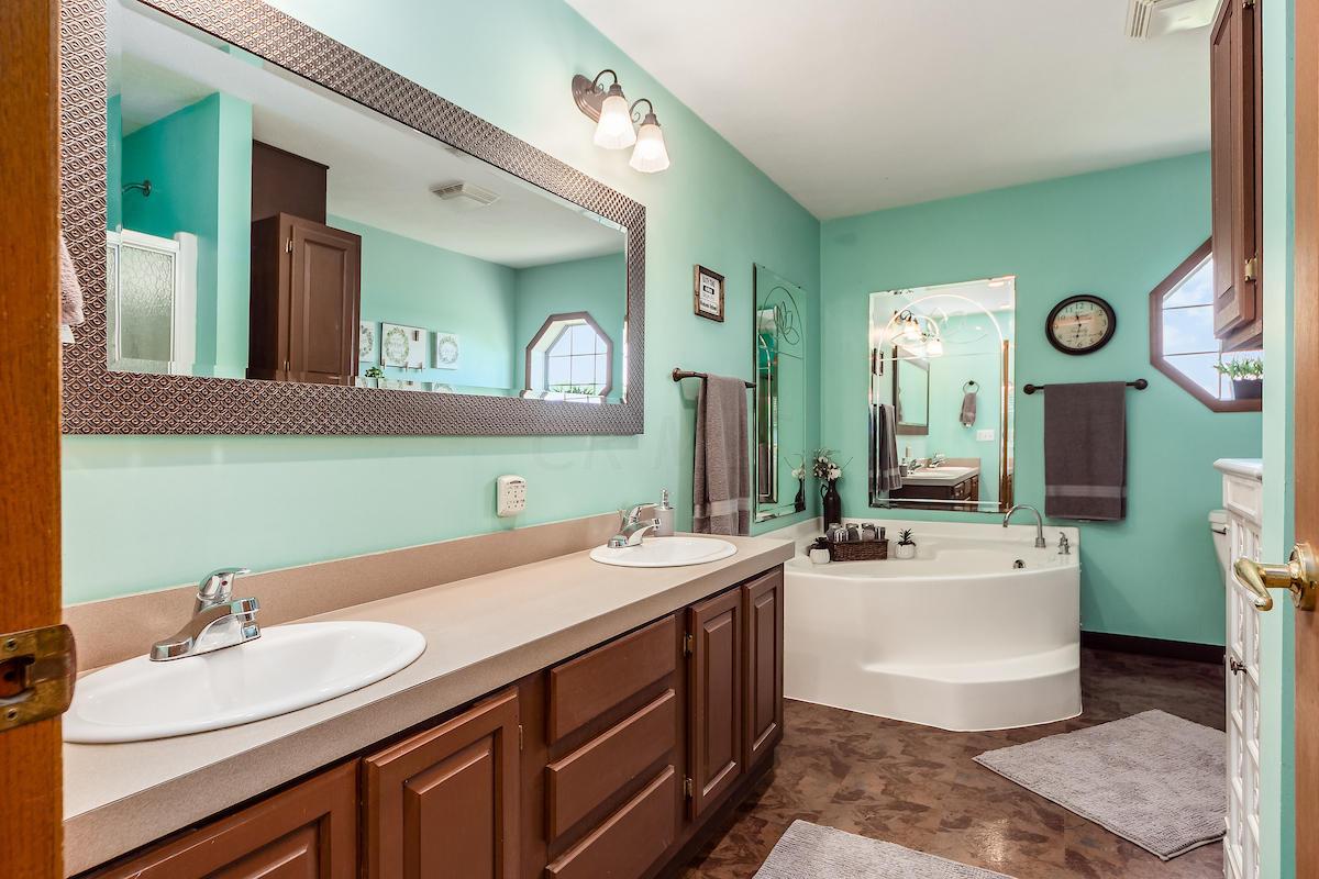 4677 Zuber Road Orient, OH 43146 - Photo 38 of 76 Gallery Image 38
