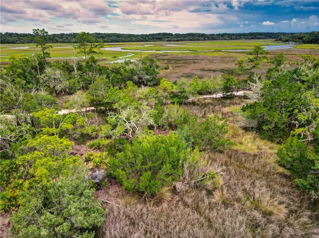 $285,000 | 106 Jones Creek Road, St. Simons Island, GA 31522