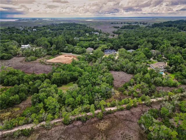 $285,000 | 106 Jones Creek Road, St. Simons Island, GA 31522