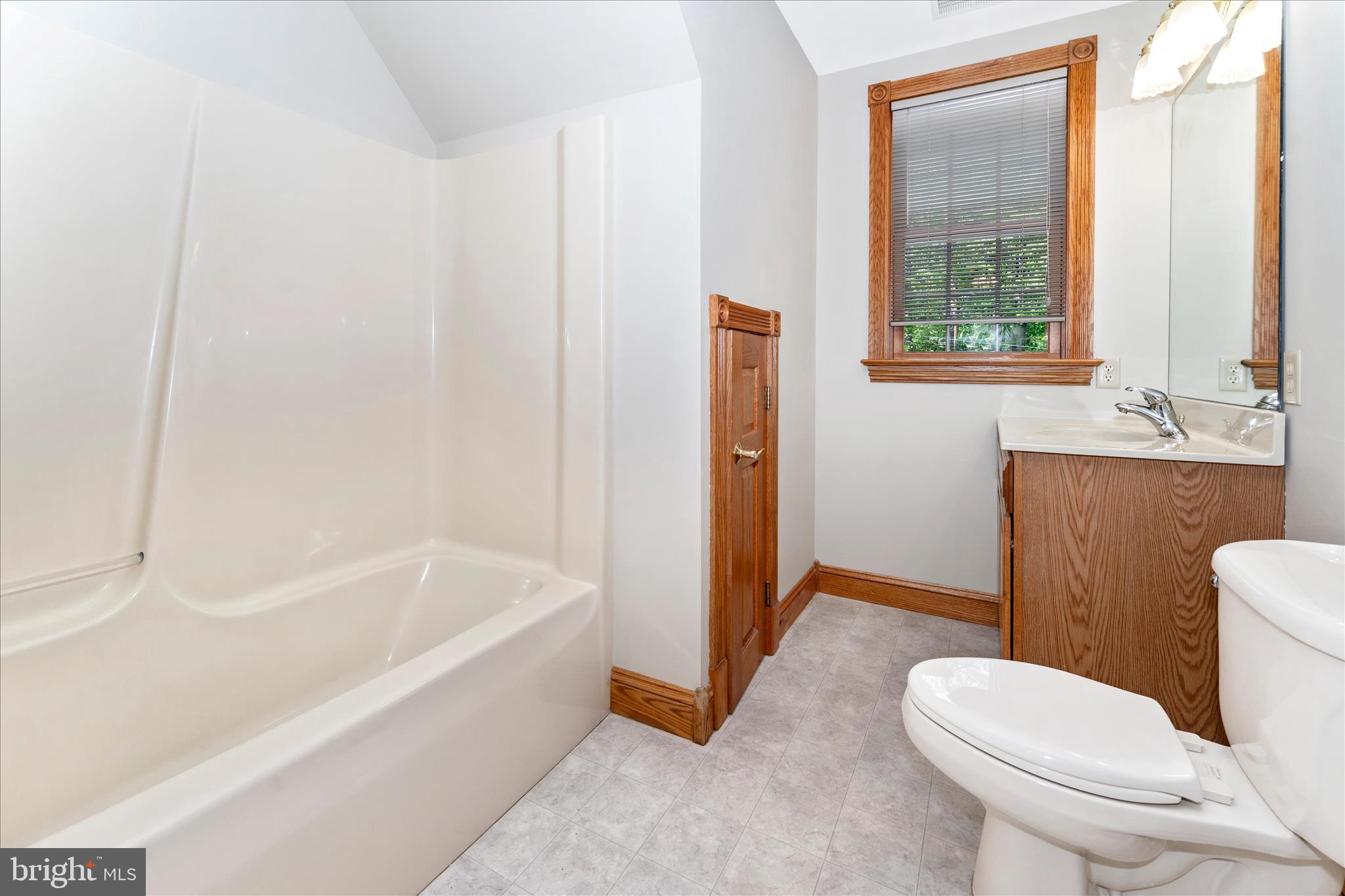 5019 Old Swimming Pool Road Frederick, MD 21703 - Photo 51 of 135 Yet Another Bathroom