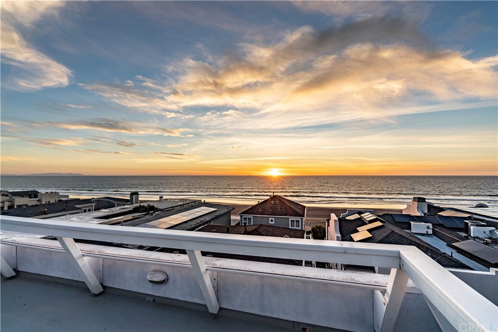 113 30th Place Manhattan Beach, CA 90266 - Photo 1 of 31