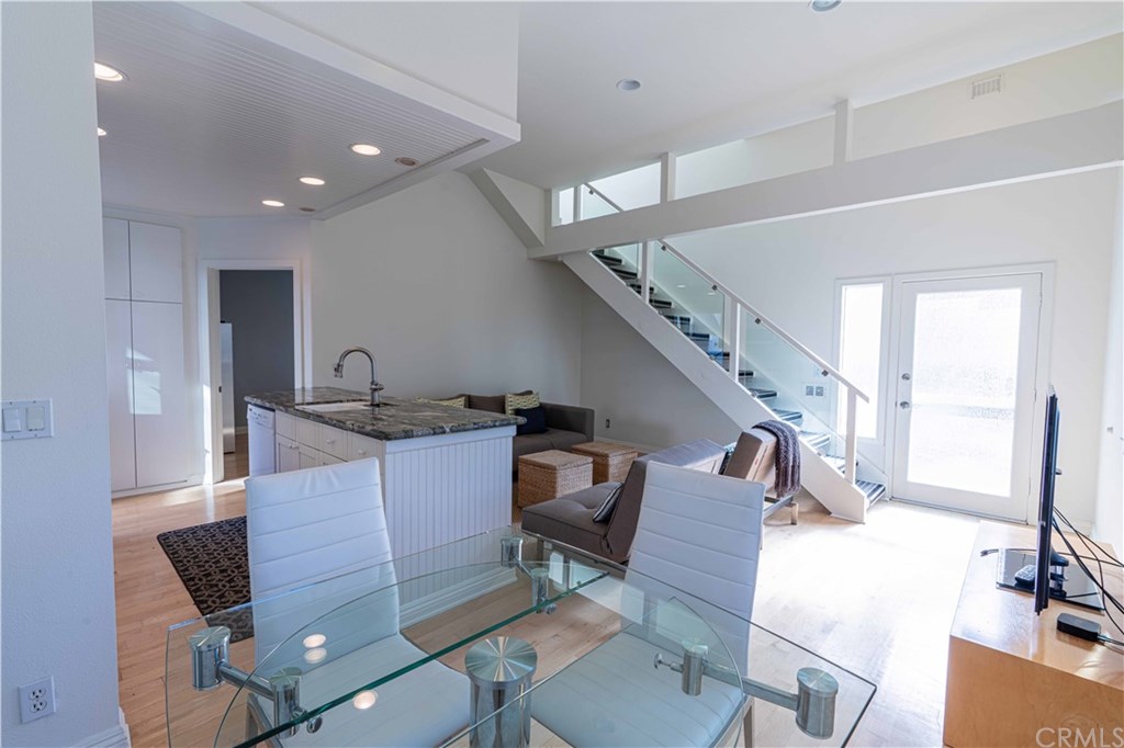 113 30th Place Manhattan Beach, CA 90266 - Photo 16 of 31