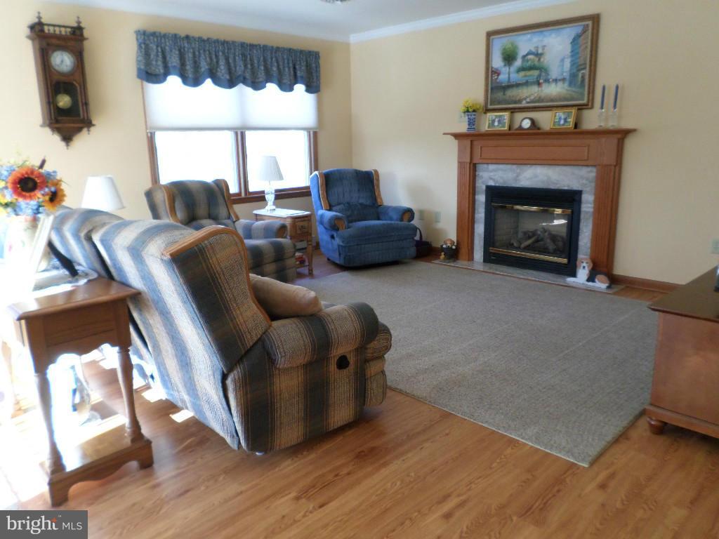 3212 Niner Road Finksburg, MD 21048 - Photo 11 of 30 Family Room