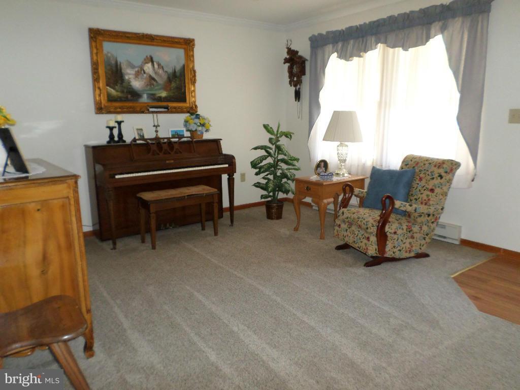3212 Niner Road Finksburg, MD 21048 - Photo 13 of 30 Living Room