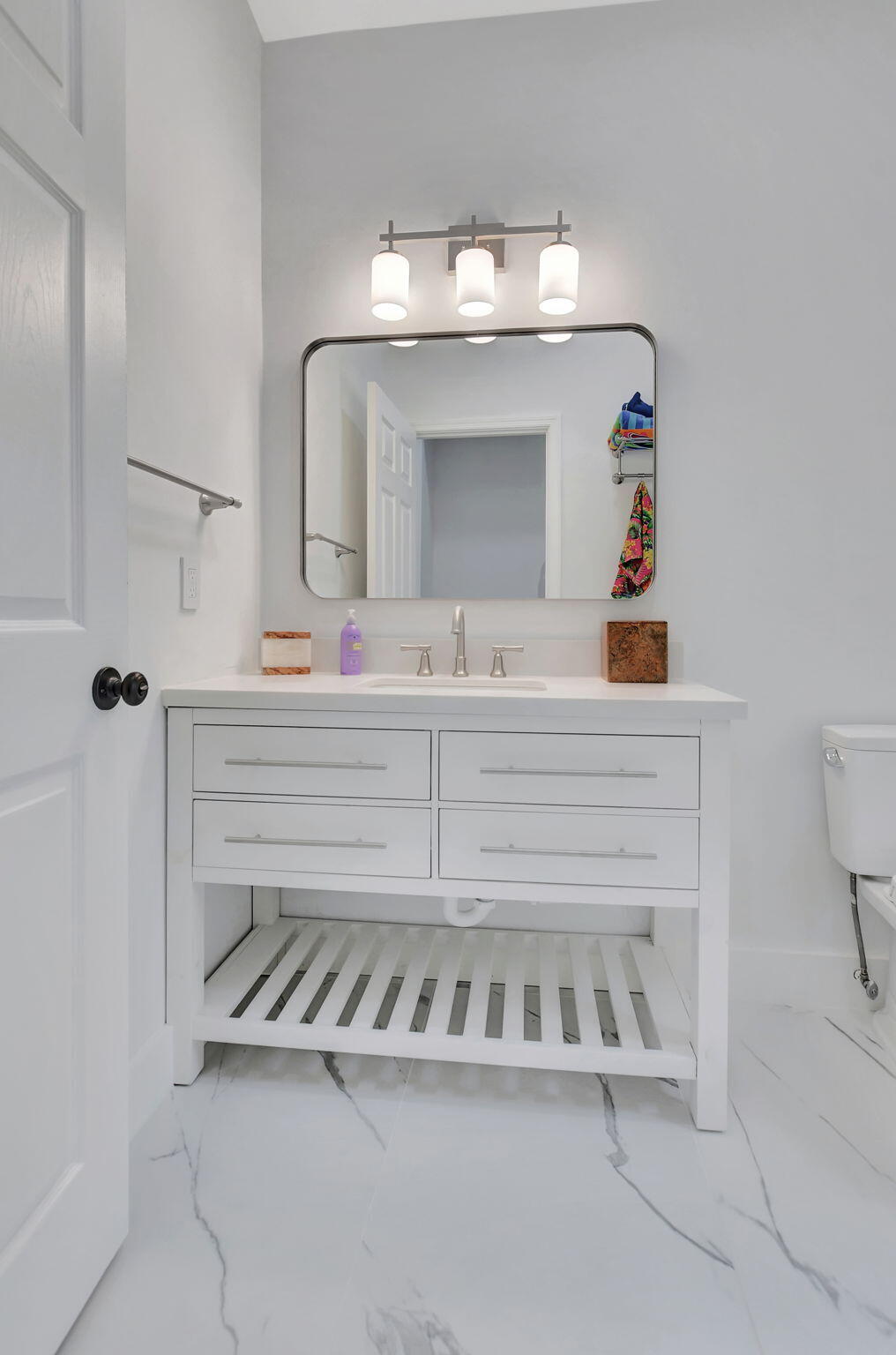 7636 Dorchester Road Boynton Beach, FL 33472 - Photo 25 of 58 Cabana Bathroom