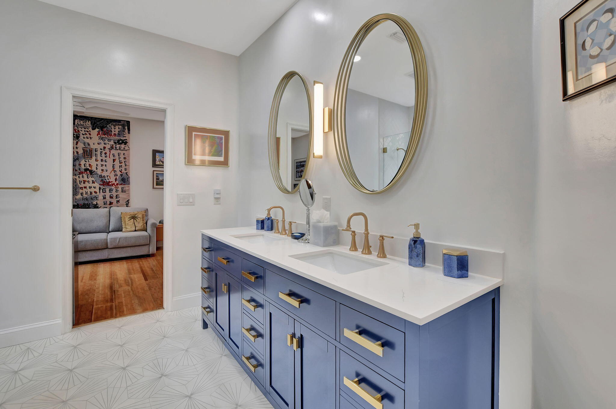 7636 Dorchester Road Boynton Beach, FL 33472 - Photo 29 of 58 Second Full Bathroom