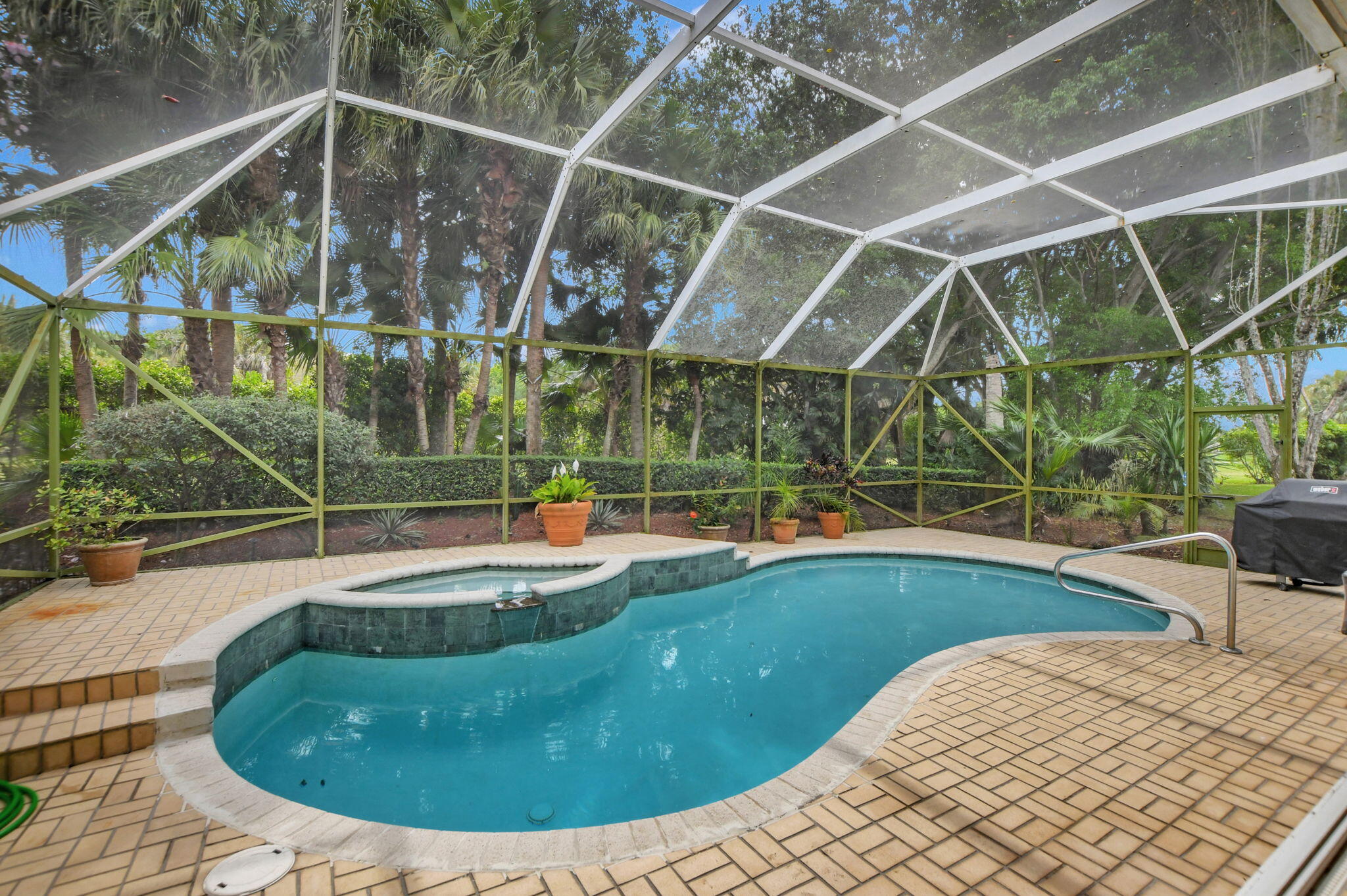 7636 Dorchester Road Boynton Beach, FL 33472 - Photo 36 of 58 Patio/Pool Area