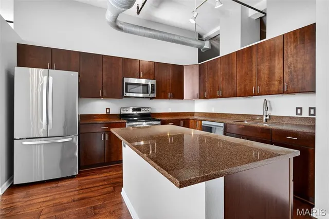 $200,000 | 1501 Locust Street, Unit 608, St. Louis, MO 63103