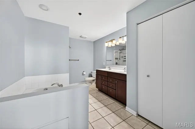 $200,000 | 1501 Locust Street, Unit 608, St. Louis, MO 63103