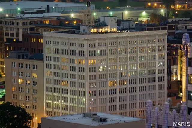 $200,000 | 1501 Locust Street, Unit 608, St. Louis, MO 63103