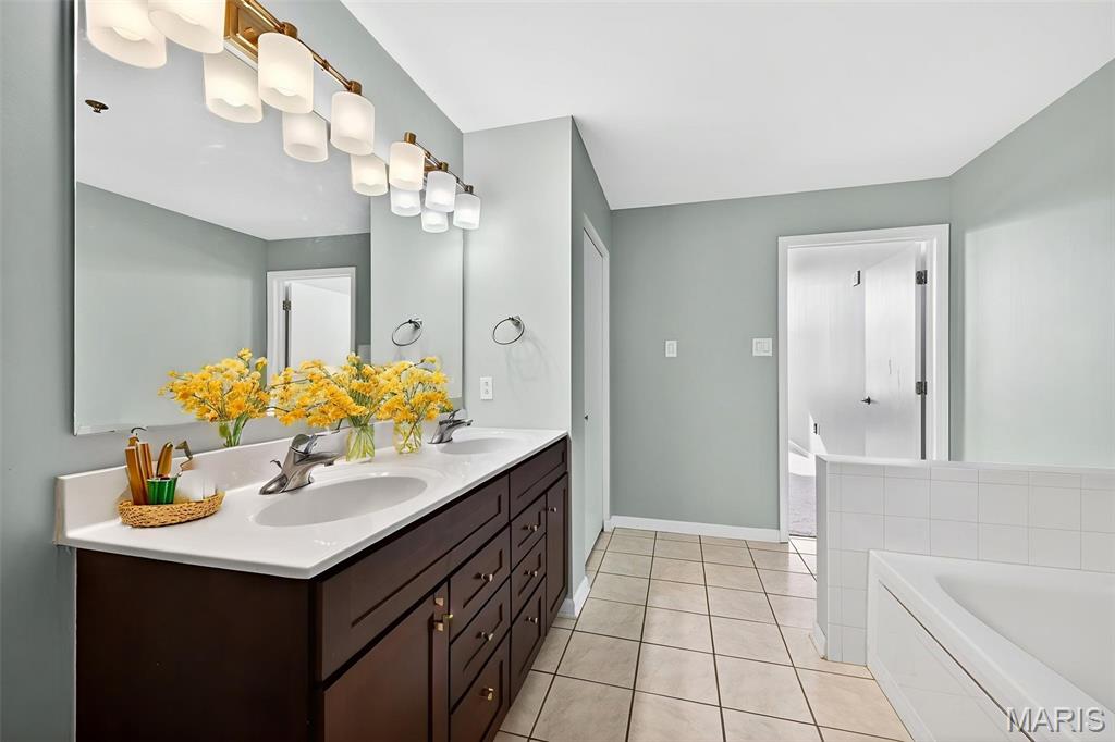 1501 Locust Street, Unit 608 St. Louis, MO 63103 - Photo 22 of 34