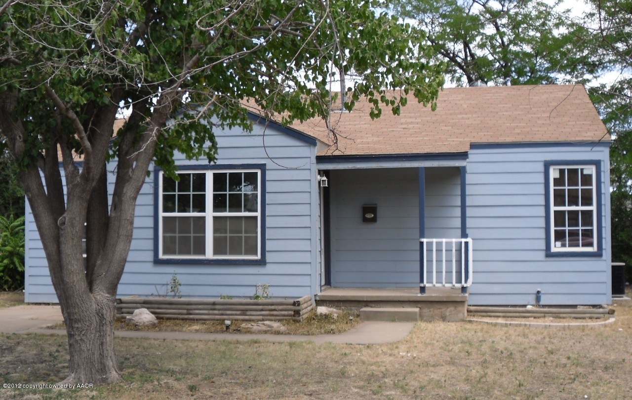4011 Bowie Street Amarillo, TX 79110 - Photo 1 of 10 SDC10456
