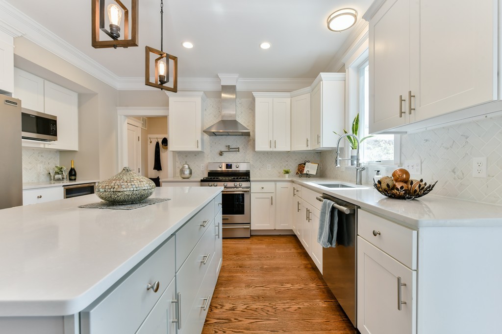 50 Lenglen Road, Unit 1 Newton, MA 02458 - Photo 7 of 22 Gallery Image 7