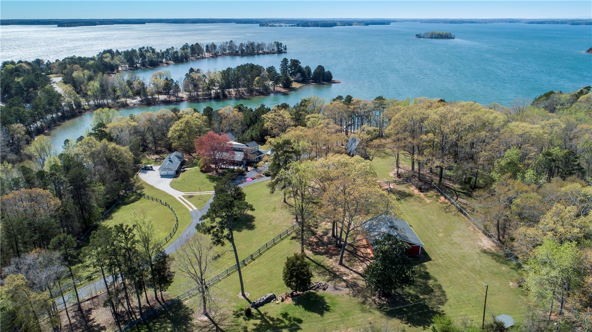 134 White Circle Starr, SC 29684 - Photo 2 of 50 1000' Shoreline & 40' Sandy Beach