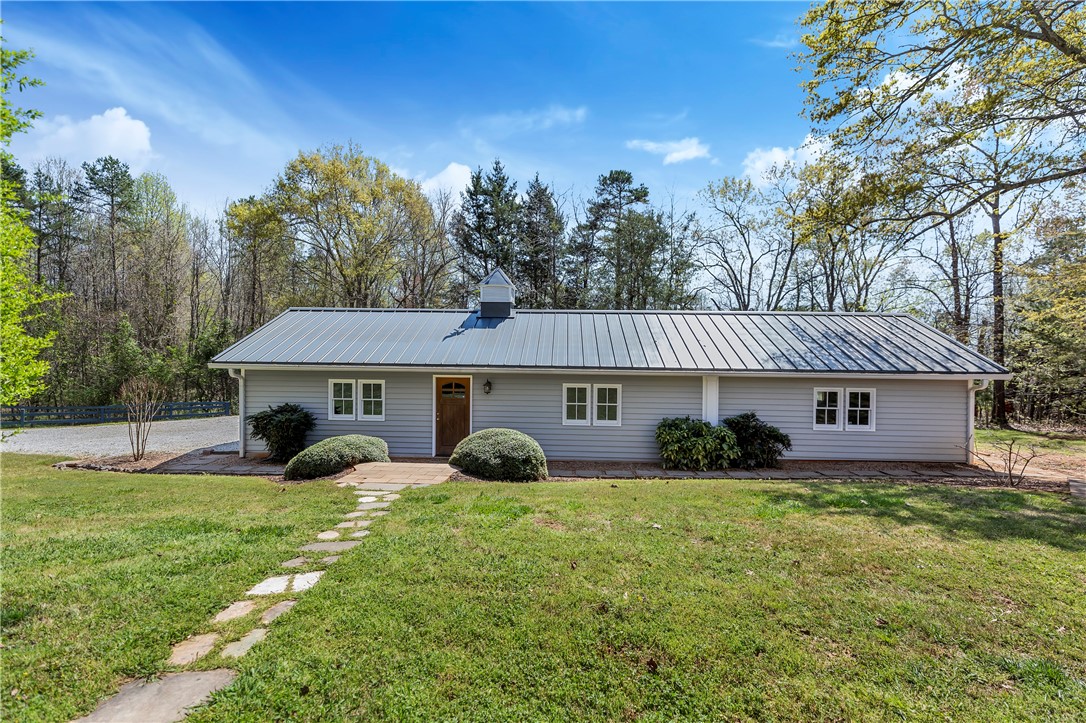 134 White Circle Starr, SC 29684 - Photo 46 of 50 20 X 60 Detached Garage