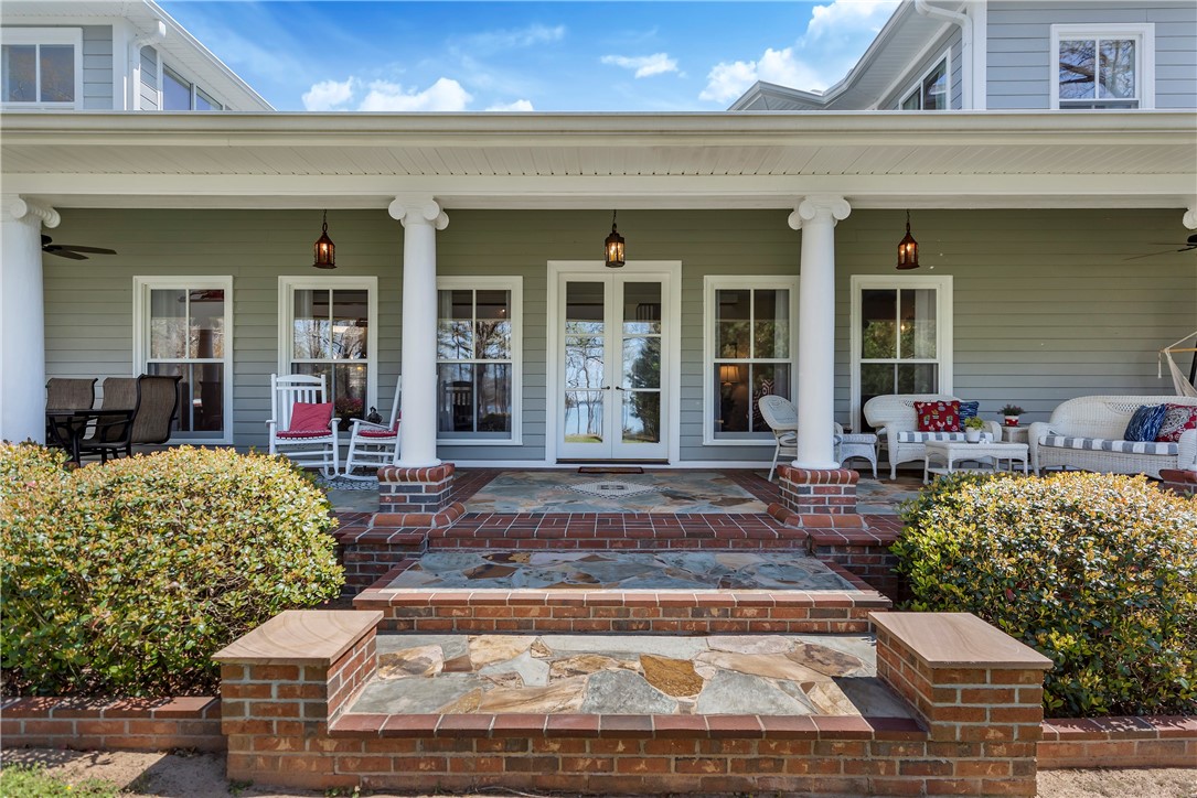 134 White Circle Starr, SC 29684 - Photo 6 of 50 Vintage Columns & Capitals