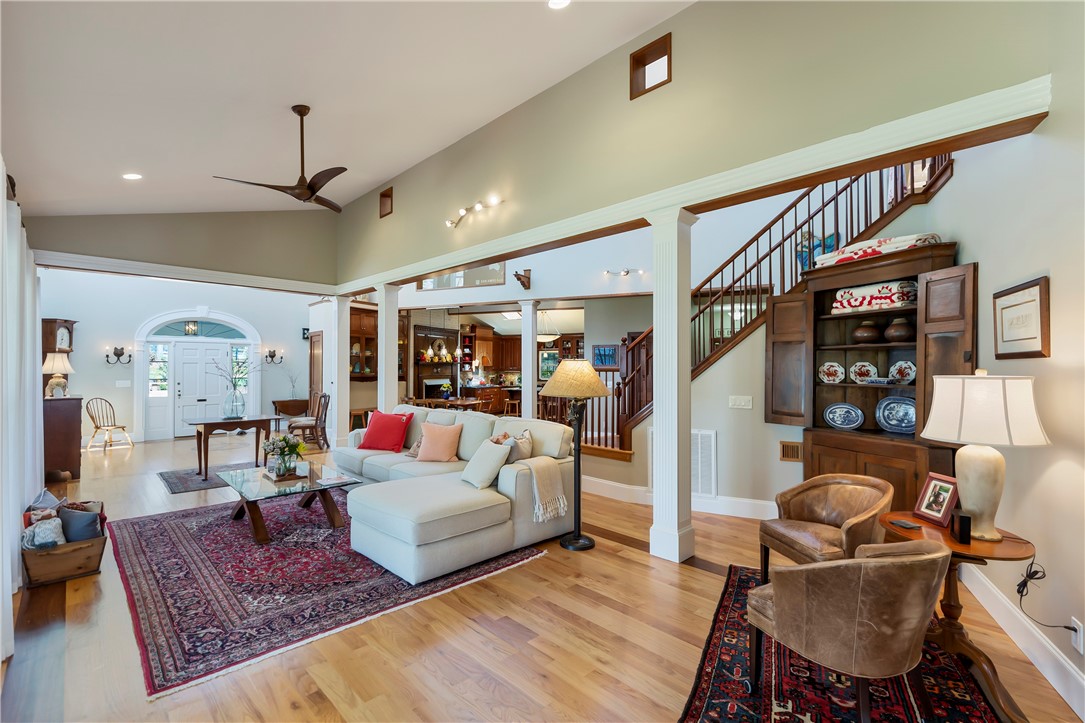 134 White Circle Starr, SC 29684 - Photo 10 of 50 Oak Hardwood Floors