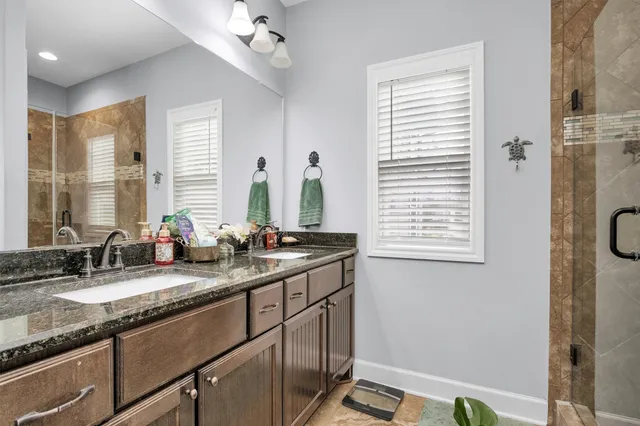 $943,500 | 159 East Double Crk Road, Willis, TX 77378