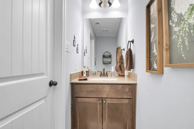 $943,500 | 159 East Double Crk Road, Willis, TX 77378