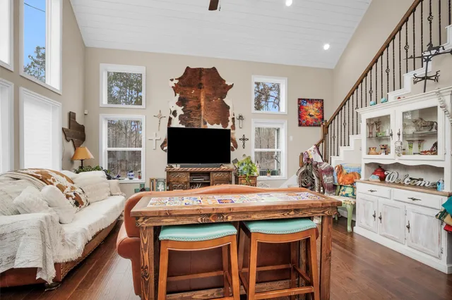 $943,500 | 159 East Double Crk Road, Willis, TX 77378