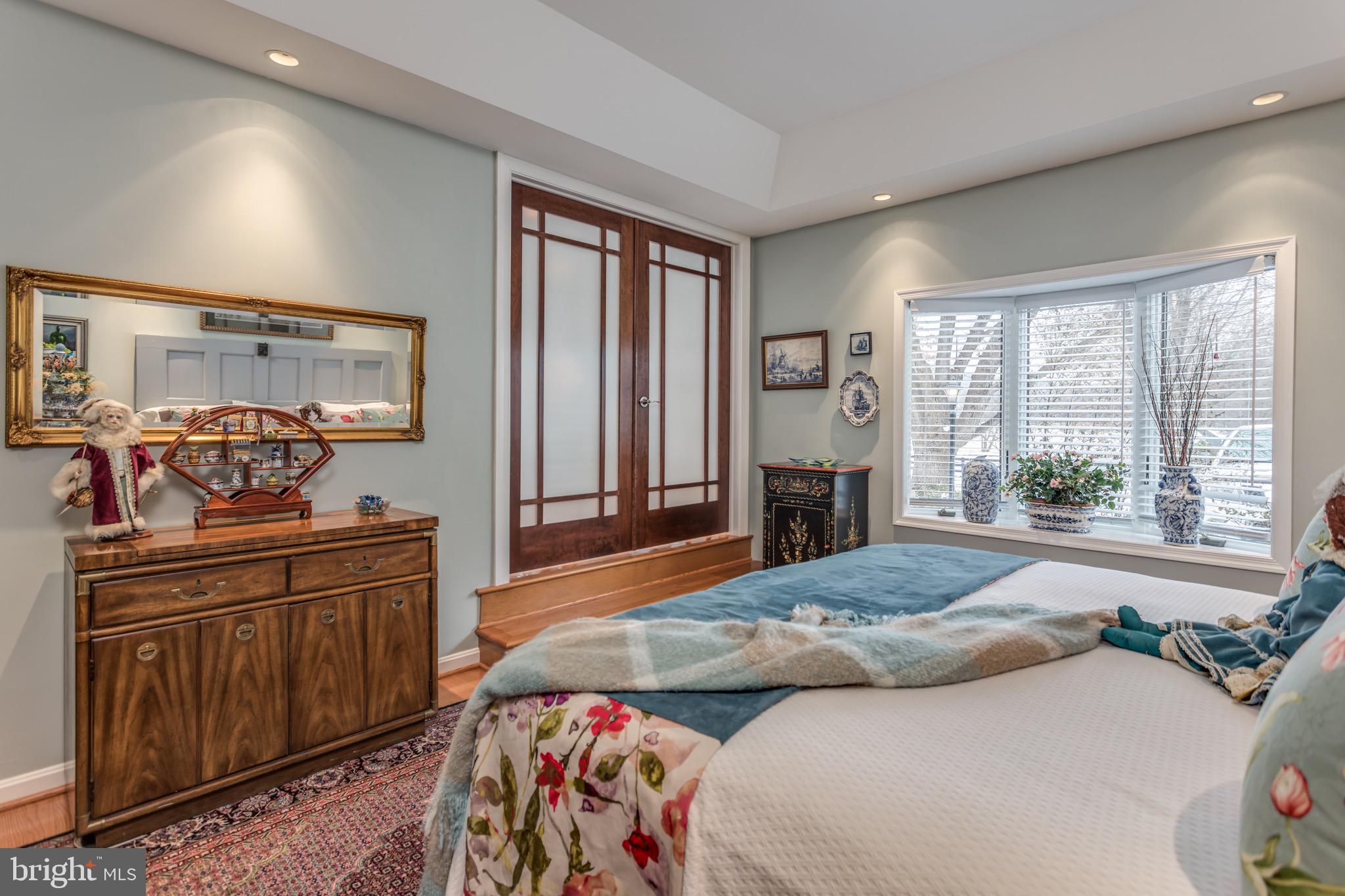 360 Glendobbin Road Winchester, VA 22603 - Photo 29 of 77 Bedroom 2 with bay window