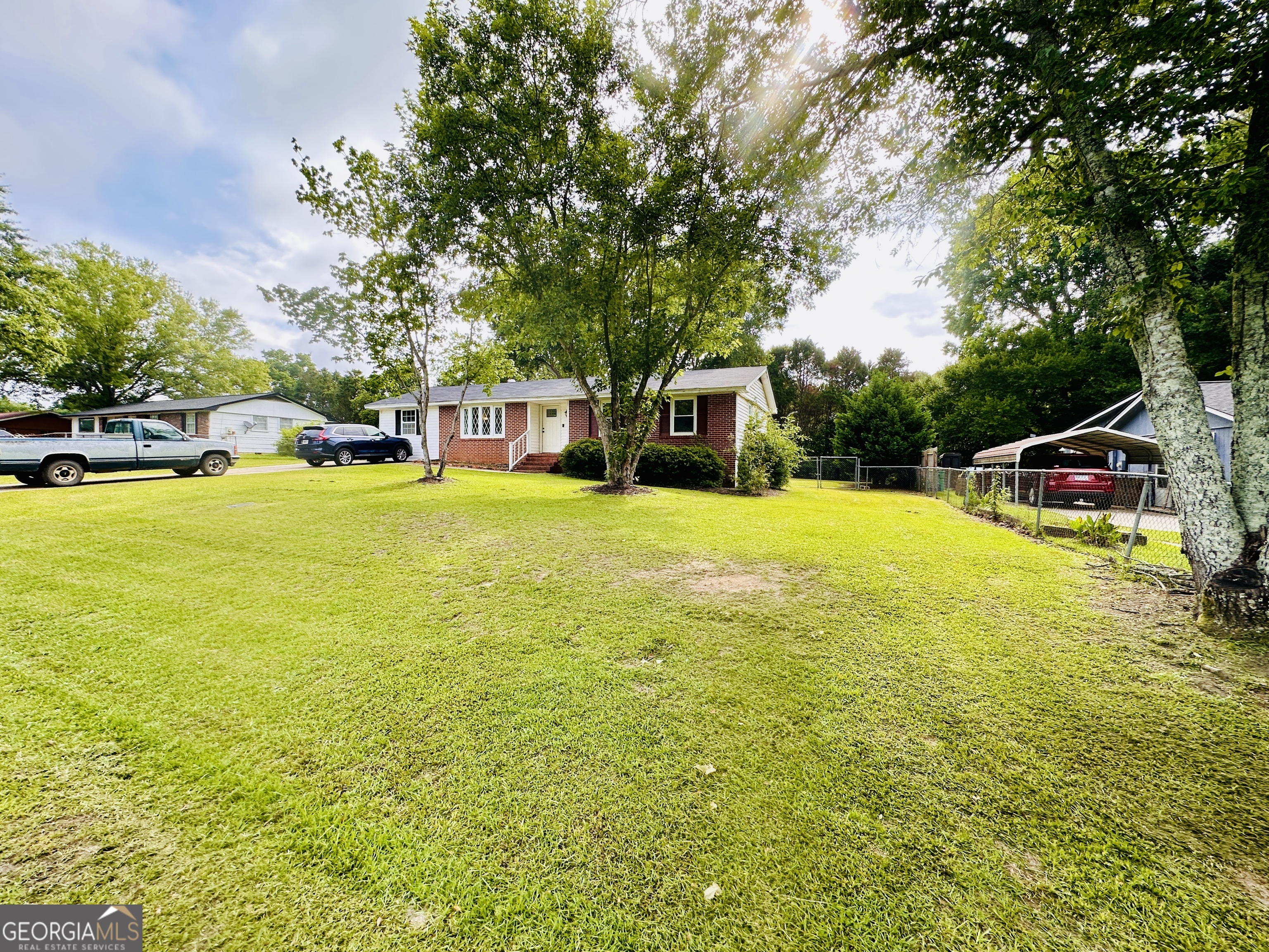 213 Hilltop Road Perry, GA 31069 - Photo 2 of 21
