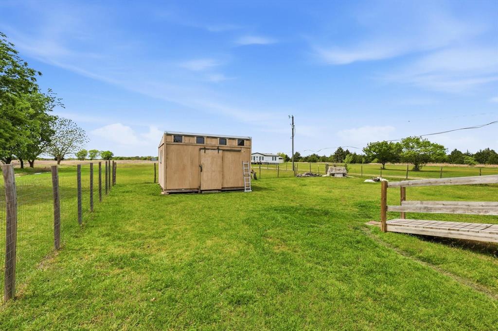 469 Emily Lane Van Alstyne, TX 75495 - Photo 22 of 27