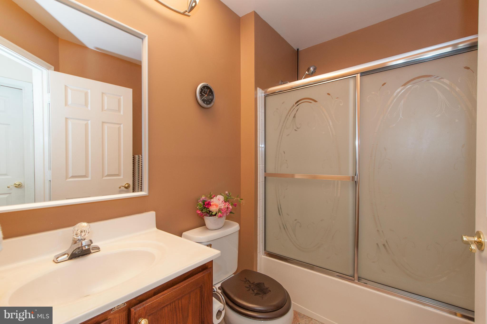 10954 Baskerville Road Reisterstown, MD 21136 - Photo 18 of 28 Bath