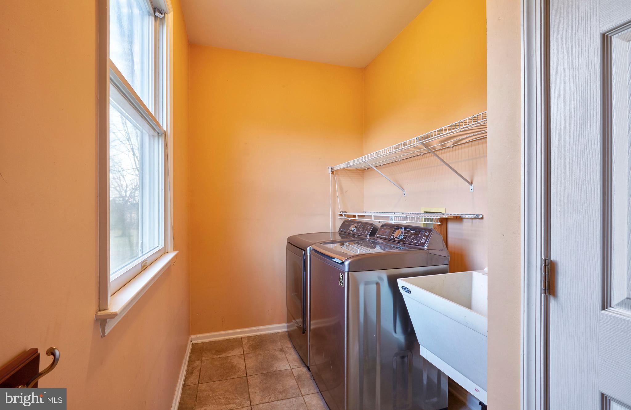 4 Millennium Drive Columbus, NJ 08022 - Photo 20 of 50 Laundry Room