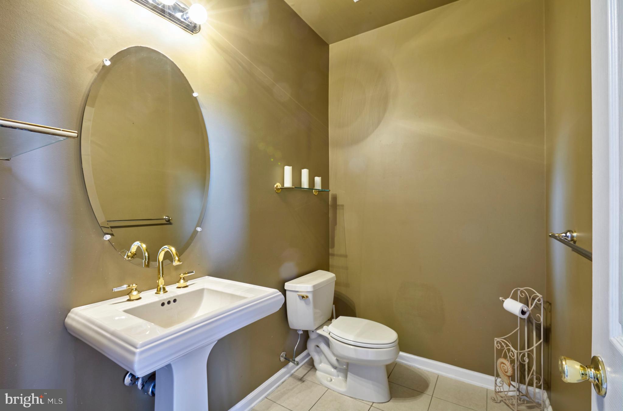 4 Millennium Drive Columbus, NJ 08022 - Photo 21 of 50 Half Bath