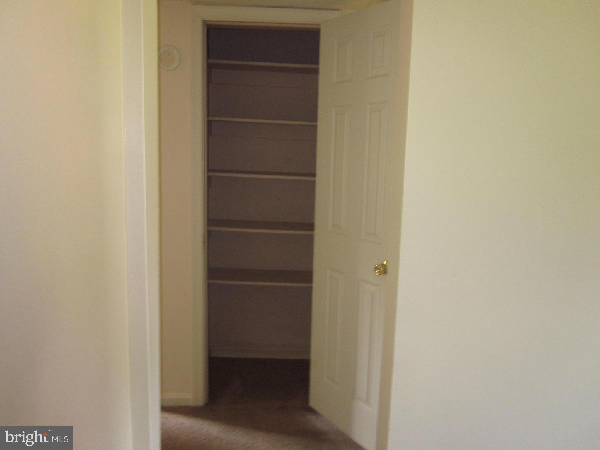 5025 Sheriff Road Northeast Washington, DC 20019 - Photo 8 of 10 Interior (General)