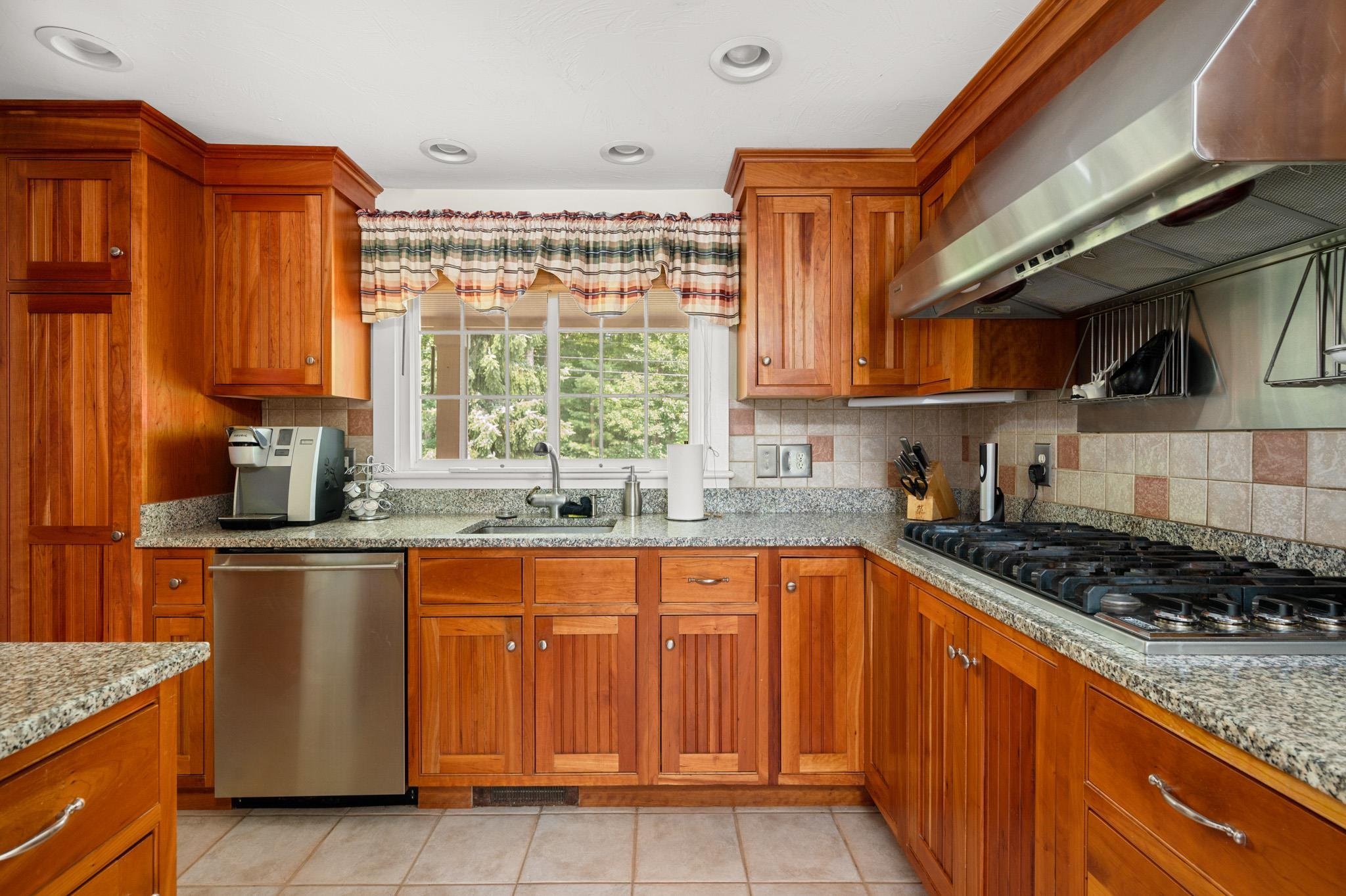 84 School House Hill Road Gilford, NH 03249 - Photo 8 of 40