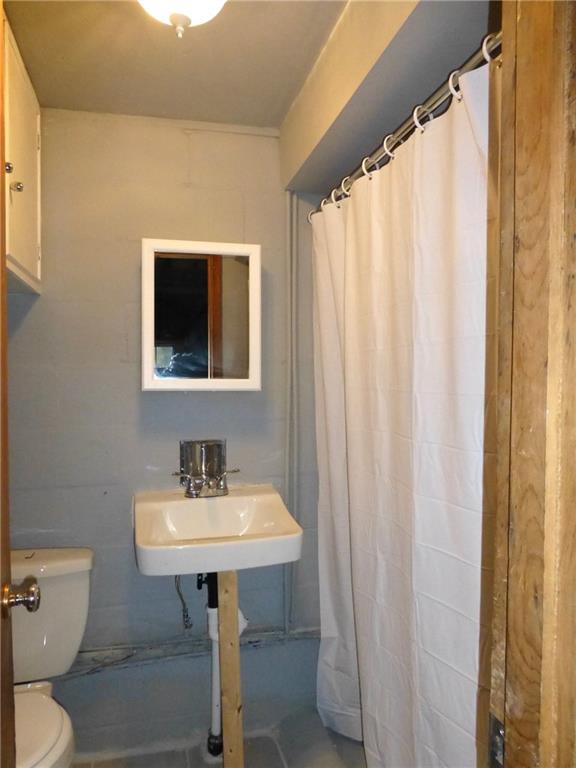 1175 Harvard Road Monroeville, PA 15146 - Photo 14 of 20 Basement Powder room