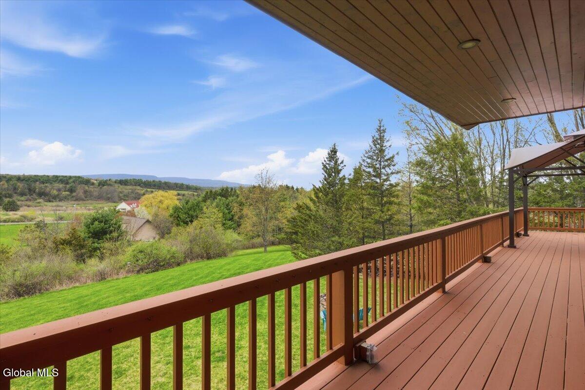 425 Bullock Road New Scotland, NY 12159 - Photo 2 of 47 49-042_MW2_7072