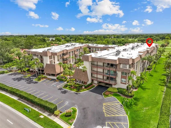$339,900 | 3021 Countryside Boulevard, Unit 44A, Clearwater, FL 33761