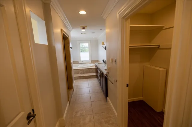 $3,300 | 945 Westminster Street, Providence, RI 02903