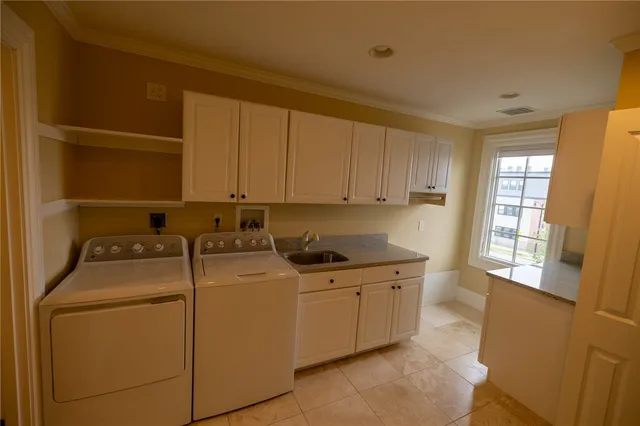 $3,300 | 945 Westminster Street, Providence, RI 02903