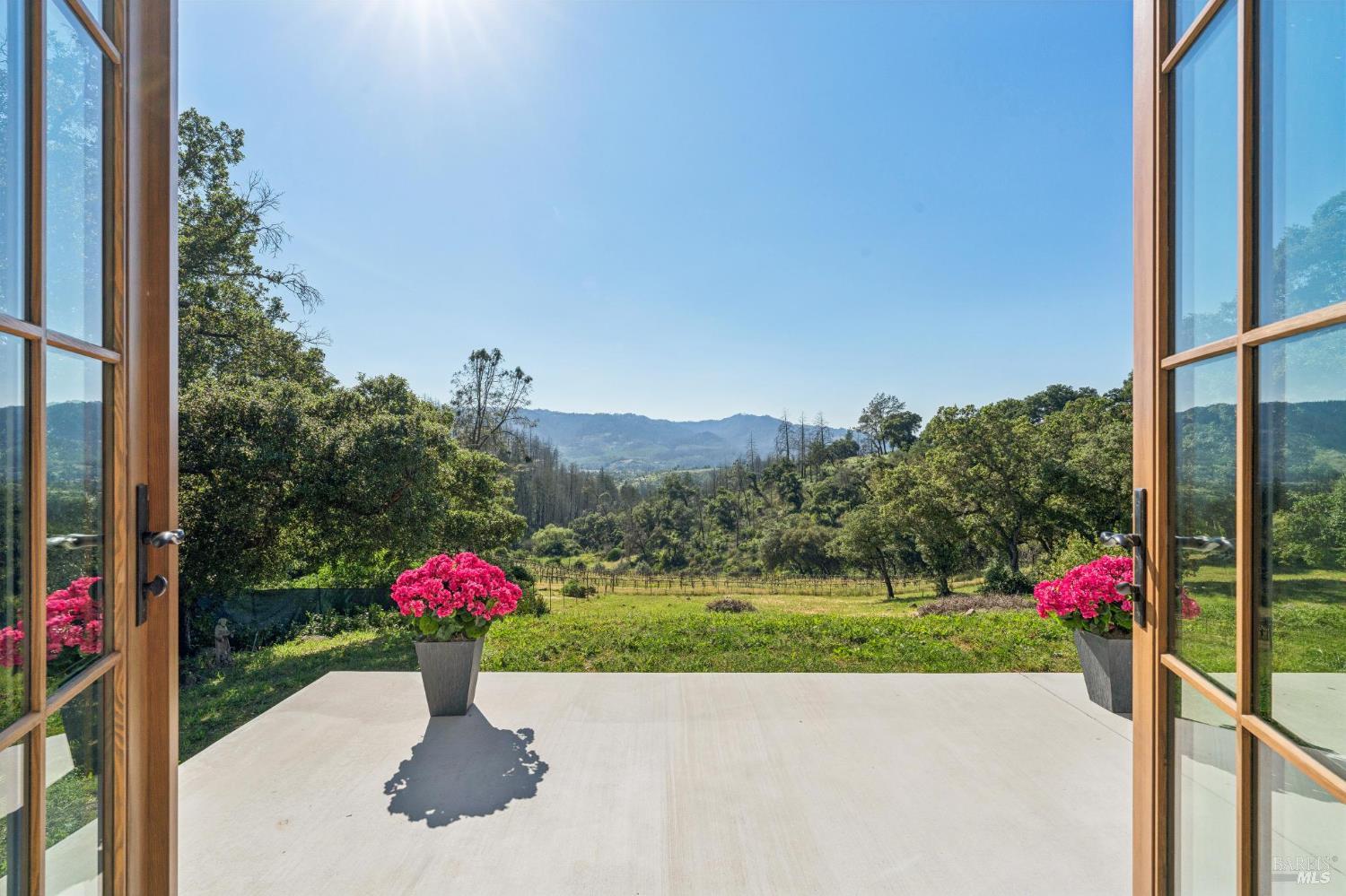1044 Deer Park Road Deer Park, CA 94576 - Photo 29 of 56