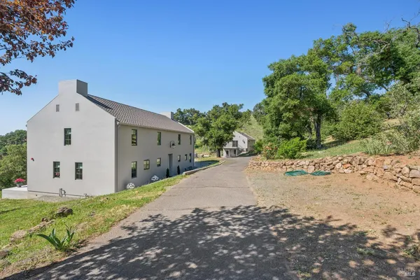 $2,750,000 | 1044 Deer Park Road, Deer Park, CA 94576