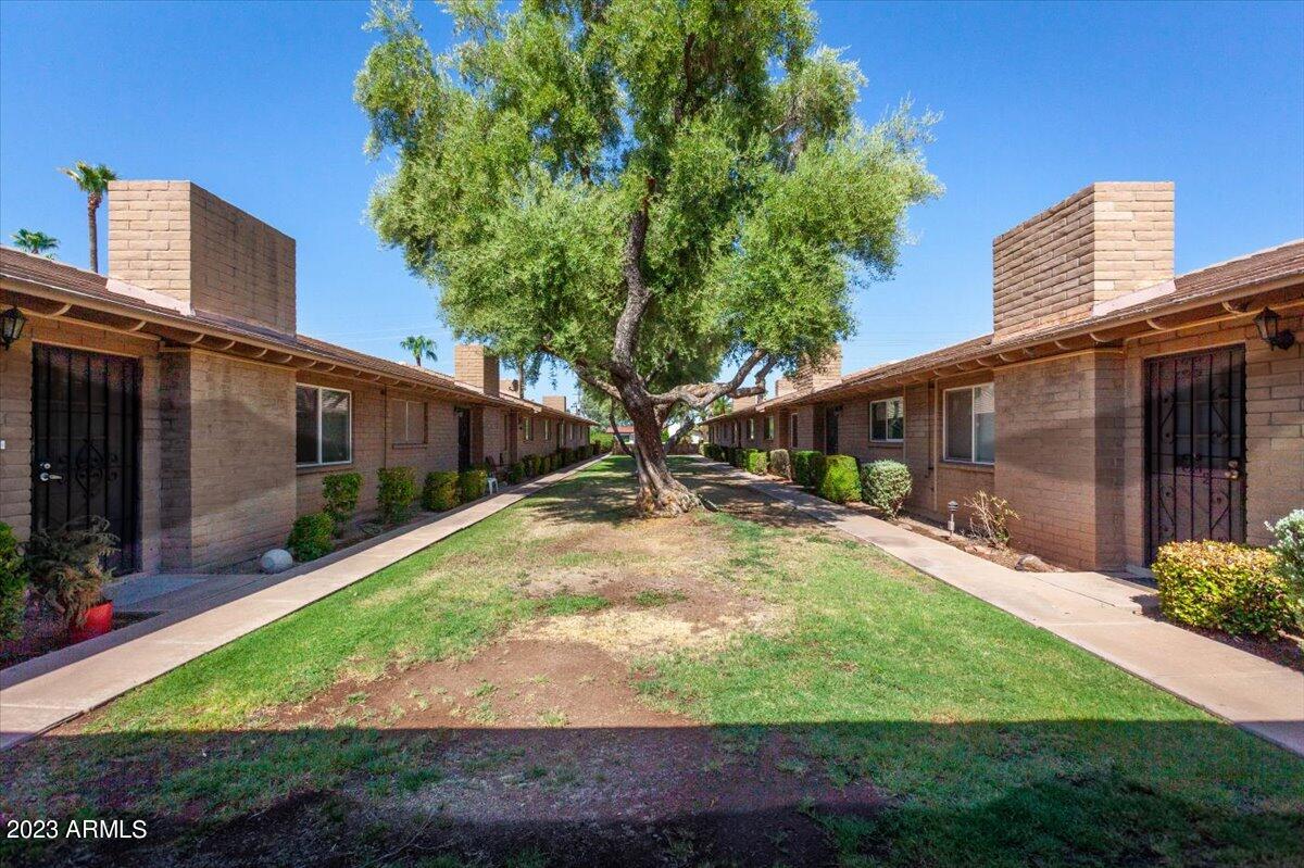 2725 South Rural Road, Unit 10 Tempe, AZ 85282 - Photo 14 of 15 13-Jackie-Kutchie-2725-S-Rural-Rd-no10-1