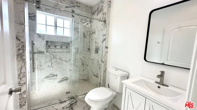 $4,900 | 16023 Wyandotte Street, Lake Balboa, CA 91406