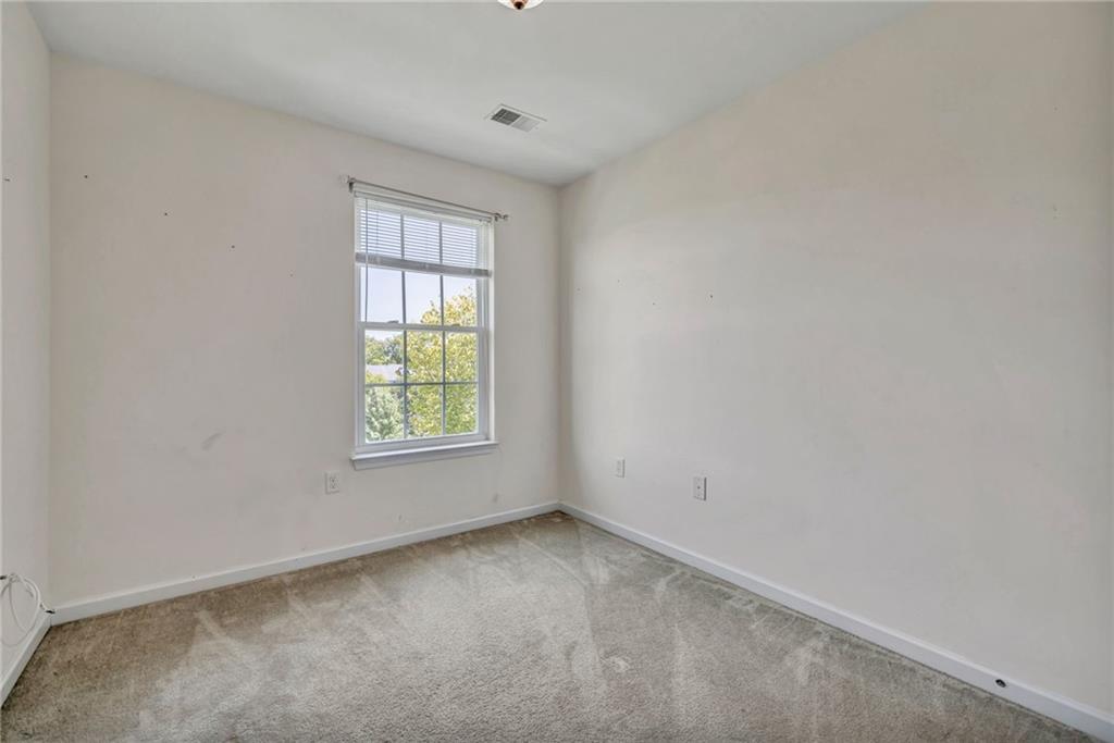 204 Hounslow Road Cranberry Township, PA 16066 - Photo 16 of 24 an empty room with a window