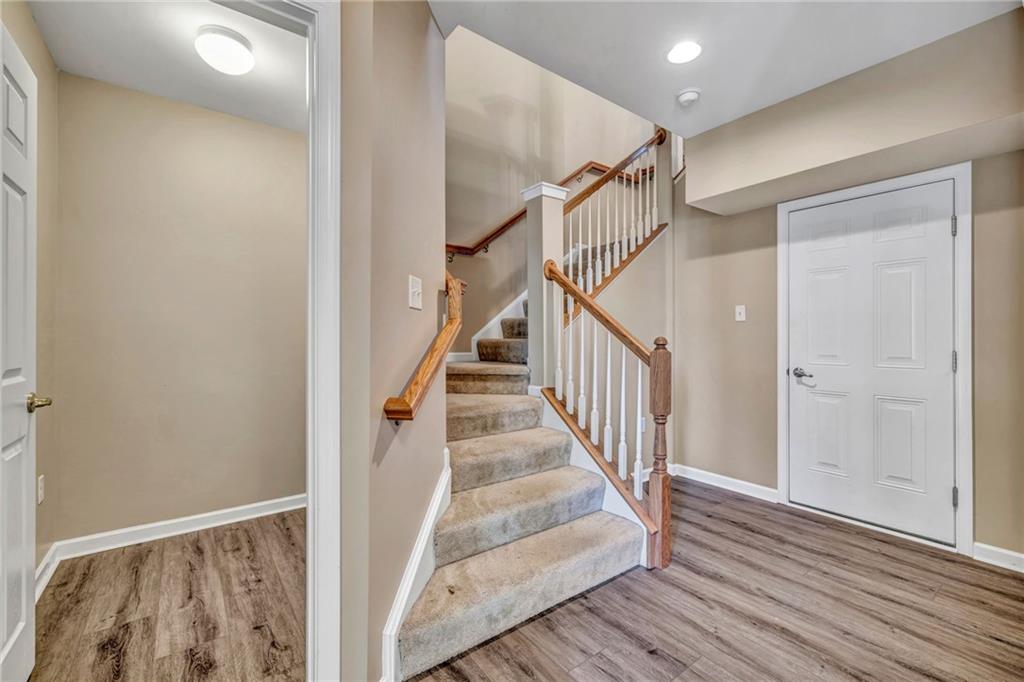 204 Hounslow Road Cranberry Township, PA 16066 - Photo 3 of 24 a view of entryway